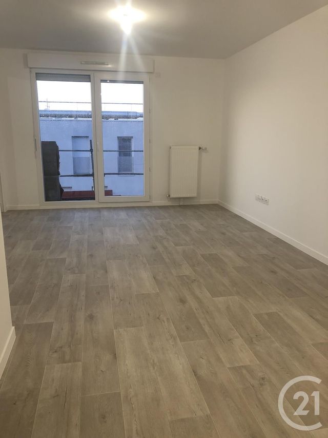 Appartement F3 à louer - 3 pièces - 60.53 m2 - SEVRAN - 93 - ILE-DE-FRANCE - Century 21 Sf Immobilier